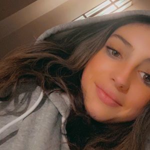 Meet your Posher, Angelica